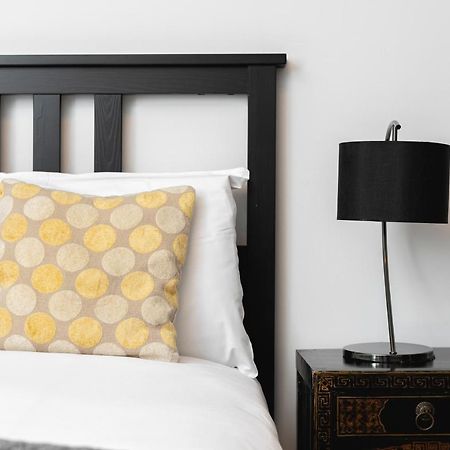 Penthousestays Notting Hill - Spacious 3 Bedroom King Bed Apartment - Near Portobello Road & Kensington High Street 런던 외부 사진