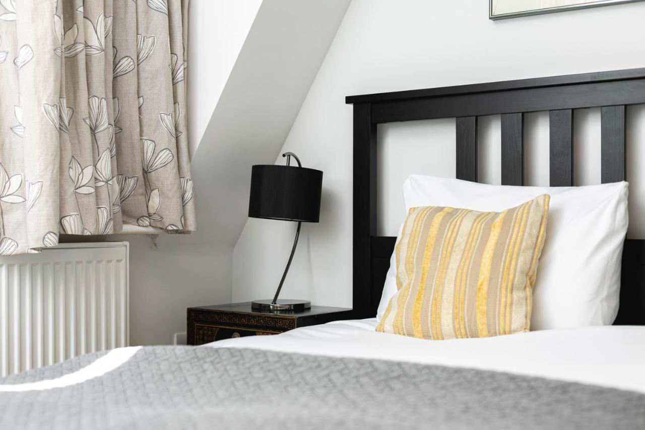 Penthousestays Notting Hill - Spacious 3 Bedroom King Bed Apartment - Near Portobello Road & Kensington High Street 런던 외부 사진